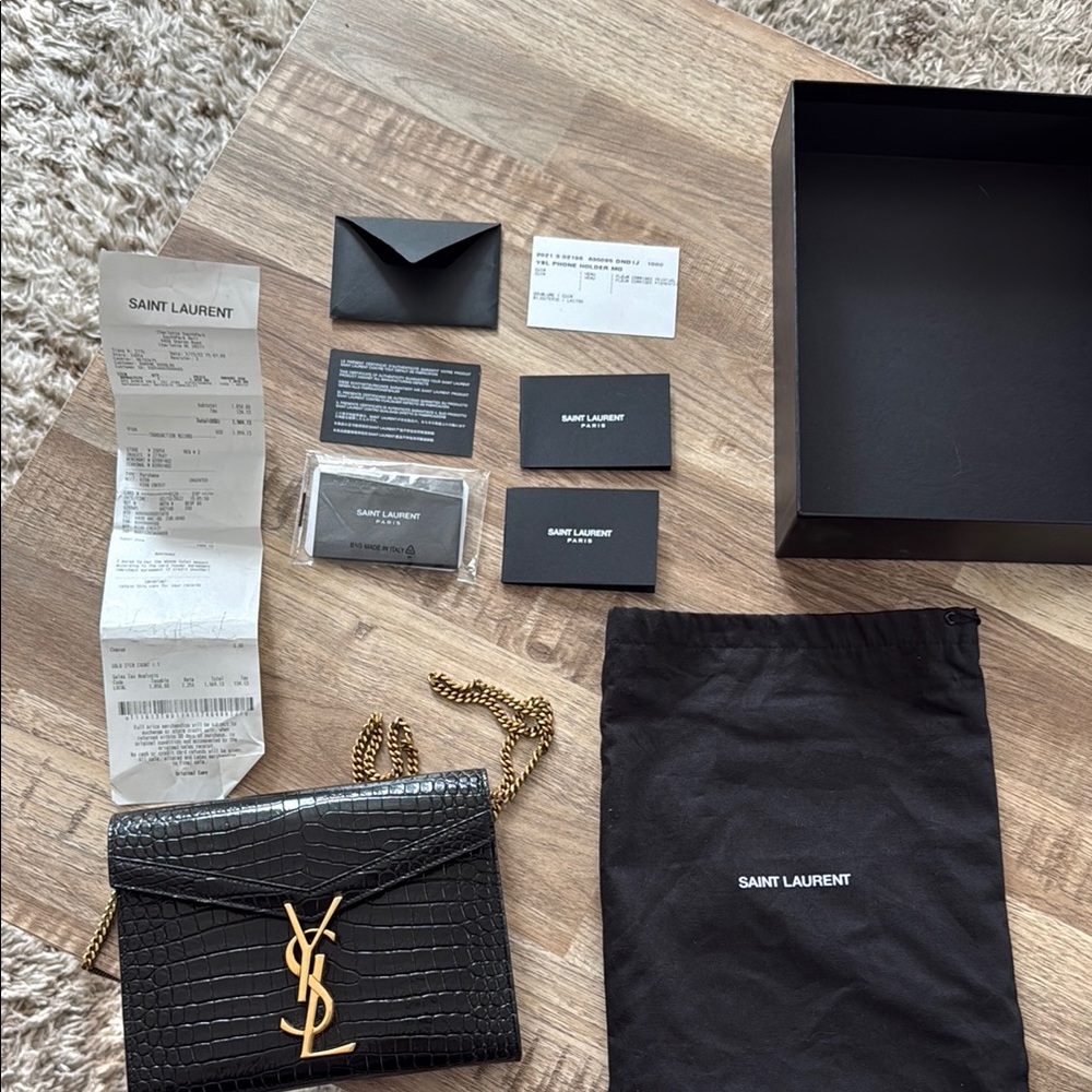 Saint Laurent Black Card Holder on Gold Chain - Picture 11 of 11